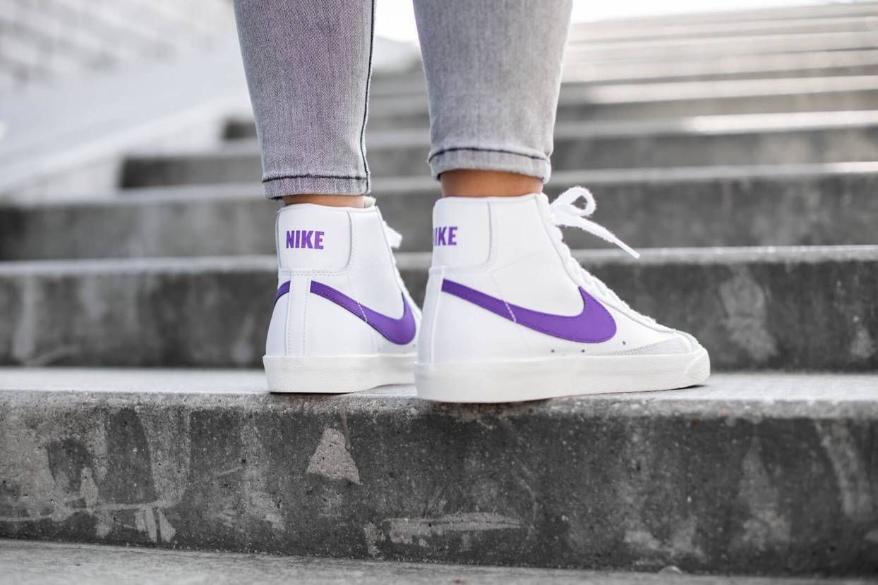 【スニダンで購入可】5/20発売 NIKE BLAZER MID '77 VINTAGE "WHITE/SAIL/VONTAGE PORPLE" 抽選/定価販売店舗まとめ 2枚目