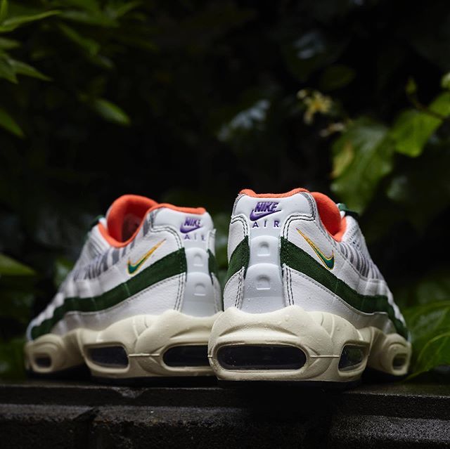 【スニダンで取扱中】 NIKE AIR MAX 95 "ERA" 抽選/定価/販売店舗まとめ 3枚目