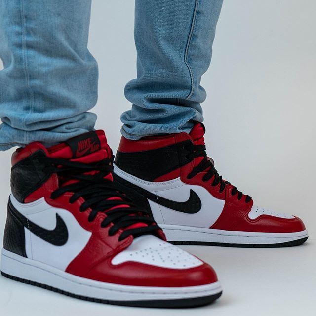 【販売リンクあり】8/6発売 NIKE WMNS AIR JORDAN 1 HIGH OG "SATIN RED" 抽選/定価/販売店舗まとめ 12枚目