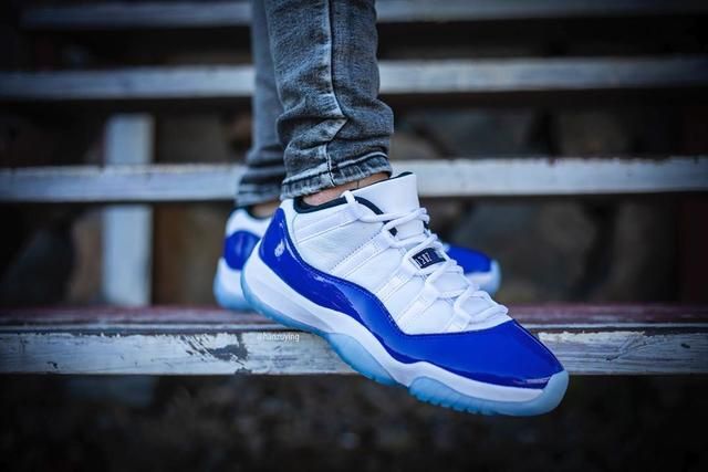 【販売リンクあり】6/17発売 NIKE WMNS AIR JORDAN 11 LOW "CONCORD SKETCH" 抽選/定価/販売店舗まとめ 2枚目