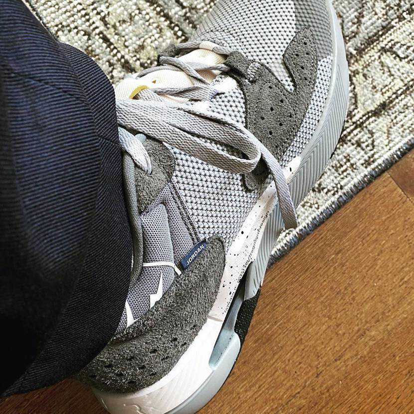 【スニダンで購入可】FRAGMENT × JORDAN AIR CADENCE "PARTICLE GREY" 抽選/定価/販売店舗まとめ 15枚目