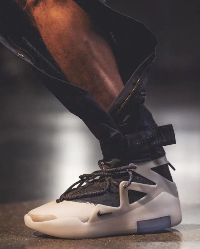 【販売リンクあり】6/28発売 FEAR OF GOD × NIKE AIR FEAR OF GOD 1 "STRING" 抽選/定価/販売店舗まとめ 2枚目