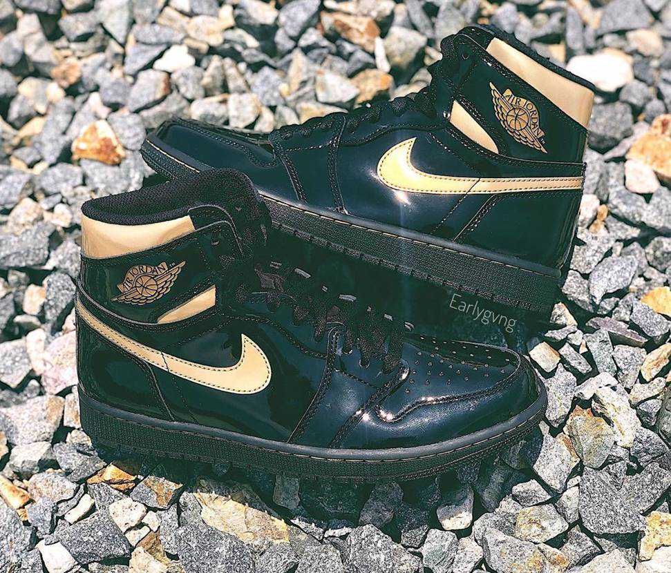 【スニダンで購入可】NIKE AIR JORDAN1 HIGH OG "BLACK/BLACK-METALLIC-GOLD" 抽選/定価/販売店舗まとめ 31枚目