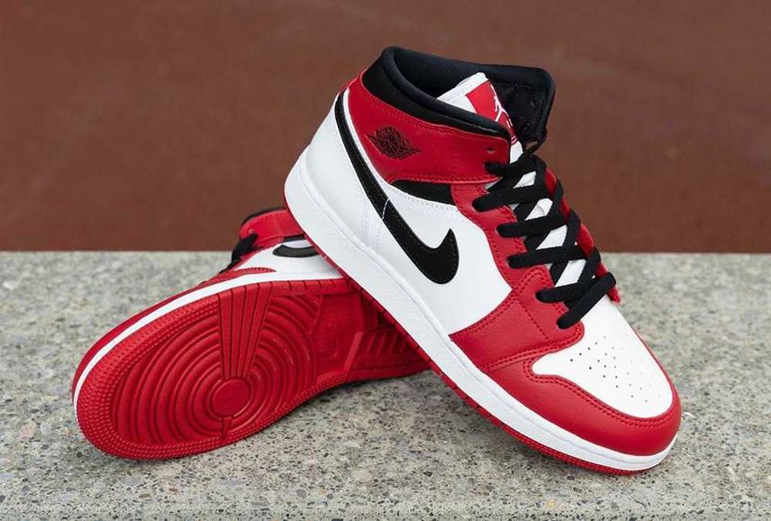 Nike GS Air Jordan 1 Mid Nike GS Air Jordan 1 Mid