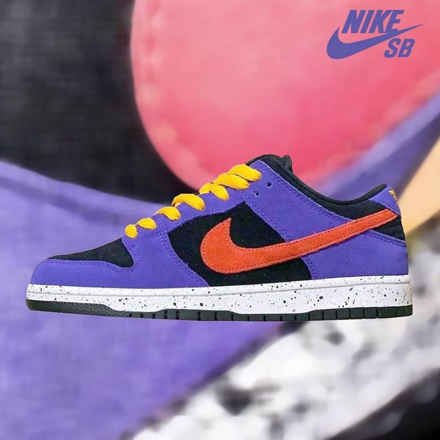 Nike SB Dunk Low Nike SB Dunk Low
