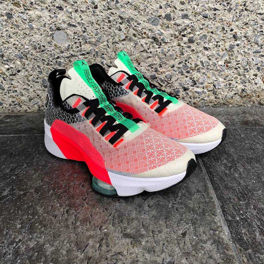 【販売リンクあり】7/3発売 NIKE JORDAN AIR ZOOM RENEGADE "WHITE/INFRA RED" 抽選/定価/販売店舗まとめ