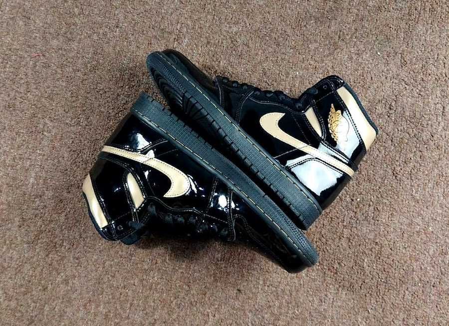 【スニダンで購入可】NIKE AIR JORDAN1 HIGH OG "BLACK/BLACK-METALLIC-GOLD" 抽選/定価/販売店舗まとめ 24枚目