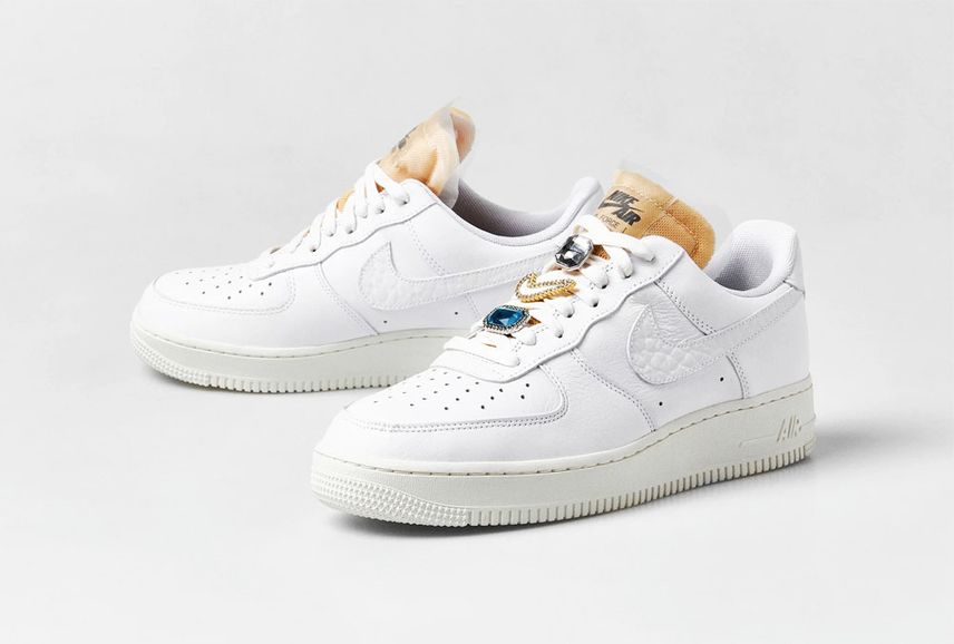 ナイキ エアフォース1 宝石 ジュエリー ブリン スニーカー Nike Women's Air Force 1 Low '07 LX