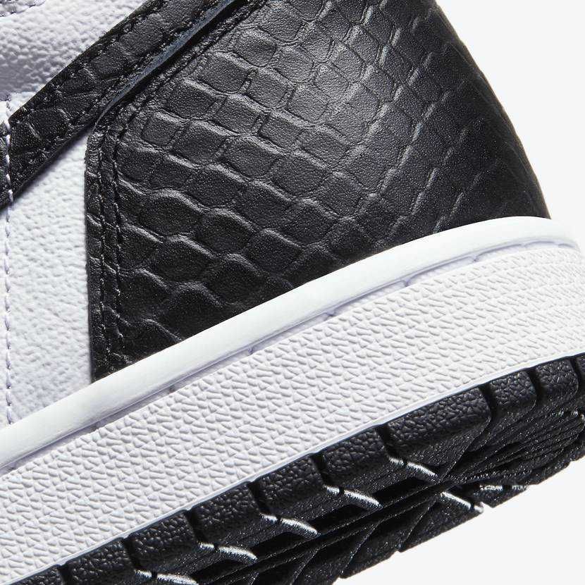 【販売リンクあり】8/6発売 NIKE WMNS AIR JORDAN 1 HIGH OG "SATIN RED" 抽選/定価/販売店舗まとめ 8枚目