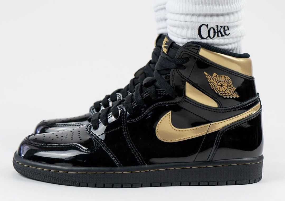 【スニダンで購入可】NIKE AIR JORDAN1 HIGH OG "BLACK/BLACK-METALLIC-GOLD" 抽選/定価/販売店舗まとめ 17枚目