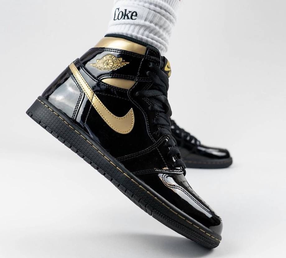 【スニダンで購入可】NIKE AIR JORDAN1 HIGH OG "BLACK/BLACK-METALLIC-GOLD" 抽選/定価/販売店舗まとめ 20枚目