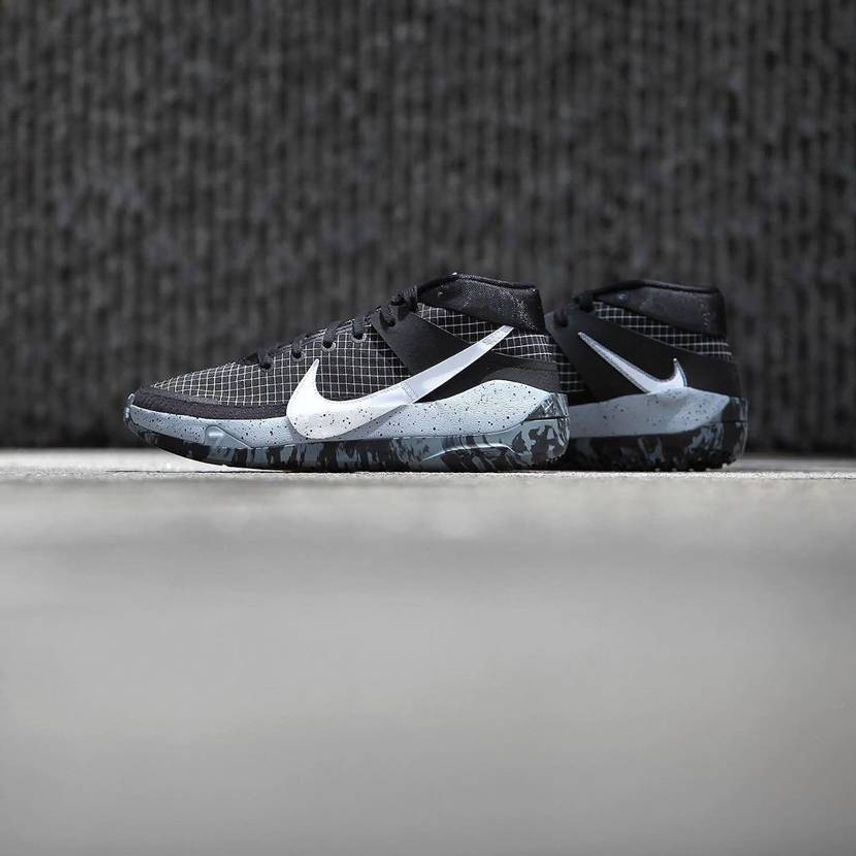 【販売リンクあり】8/5発売 NIKE KD 13 "BLACK/WHTE/WOLF GREY" 抽選/定価/販売店舗まとめ