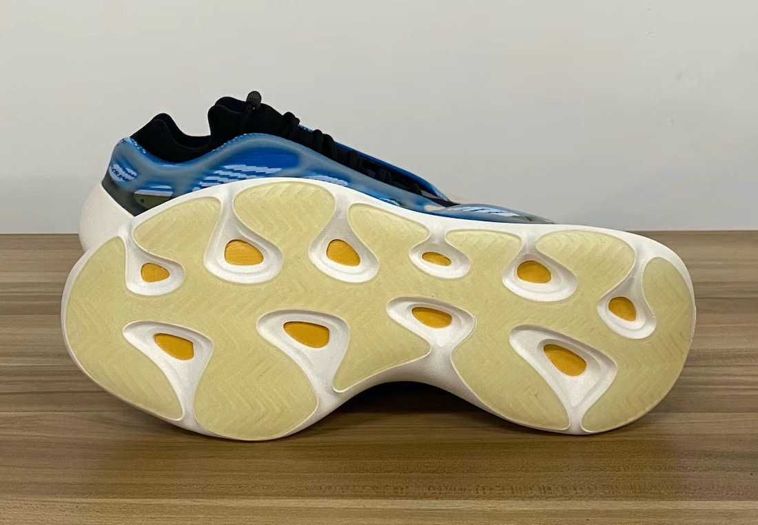 【スニダンで購入可】8/29発売 ADIDAS YEEZY 700 V3 "ARZARETH" 抽選/定価/販売店舗まとめ 8枚目