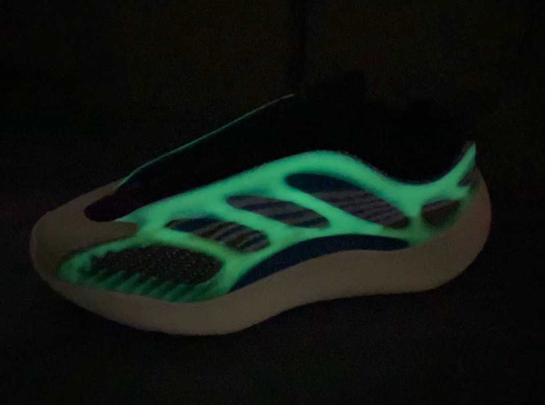 【スニダンで購入可】8/29発売 ADIDAS YEEZY 700 V3 "ARZARETH" 抽選/定価/販売店舗まとめ 9枚目