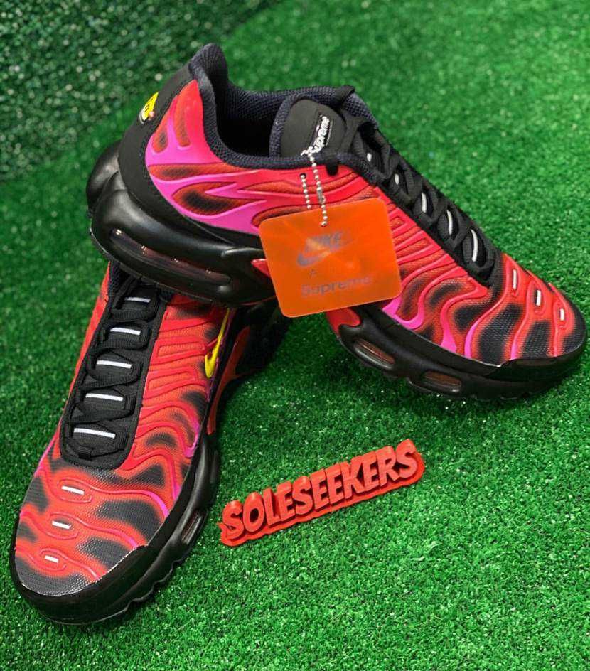 【スニダンで購入可】SUPREME × NIKE AIR MAX PLUS 3COLORS 抽選/定価/販売店舗まとめ 17枚目