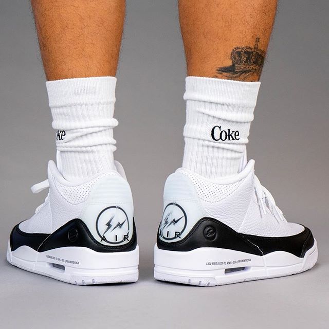 【スニダンで購入可】FRAGMENT ×  NIKE AIR JORDAN 3 "WHITE/BLACK" 抽選/定価/販売店舗まとめ 15枚目