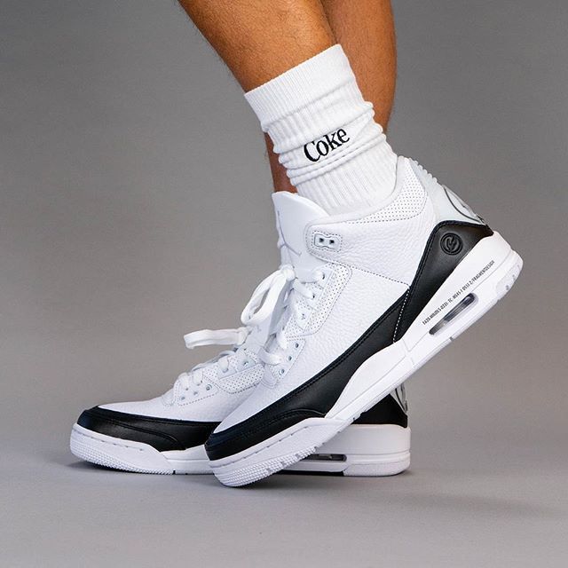 【スニダンで購入可】FRAGMENT ×  NIKE AIR JORDAN 3 "WHITE/BLACK" 抽選/定価/販売店舗まとめ 13枚目