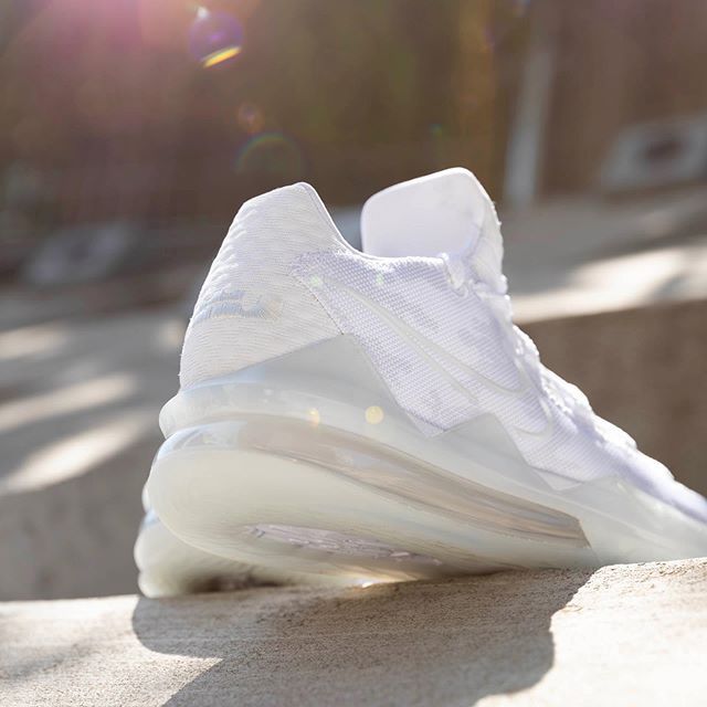 【販売リンクあり】NIKE LEBRON XVII LOW "WHITE" 抽選/定価/販売店舗まとめ 3枚目