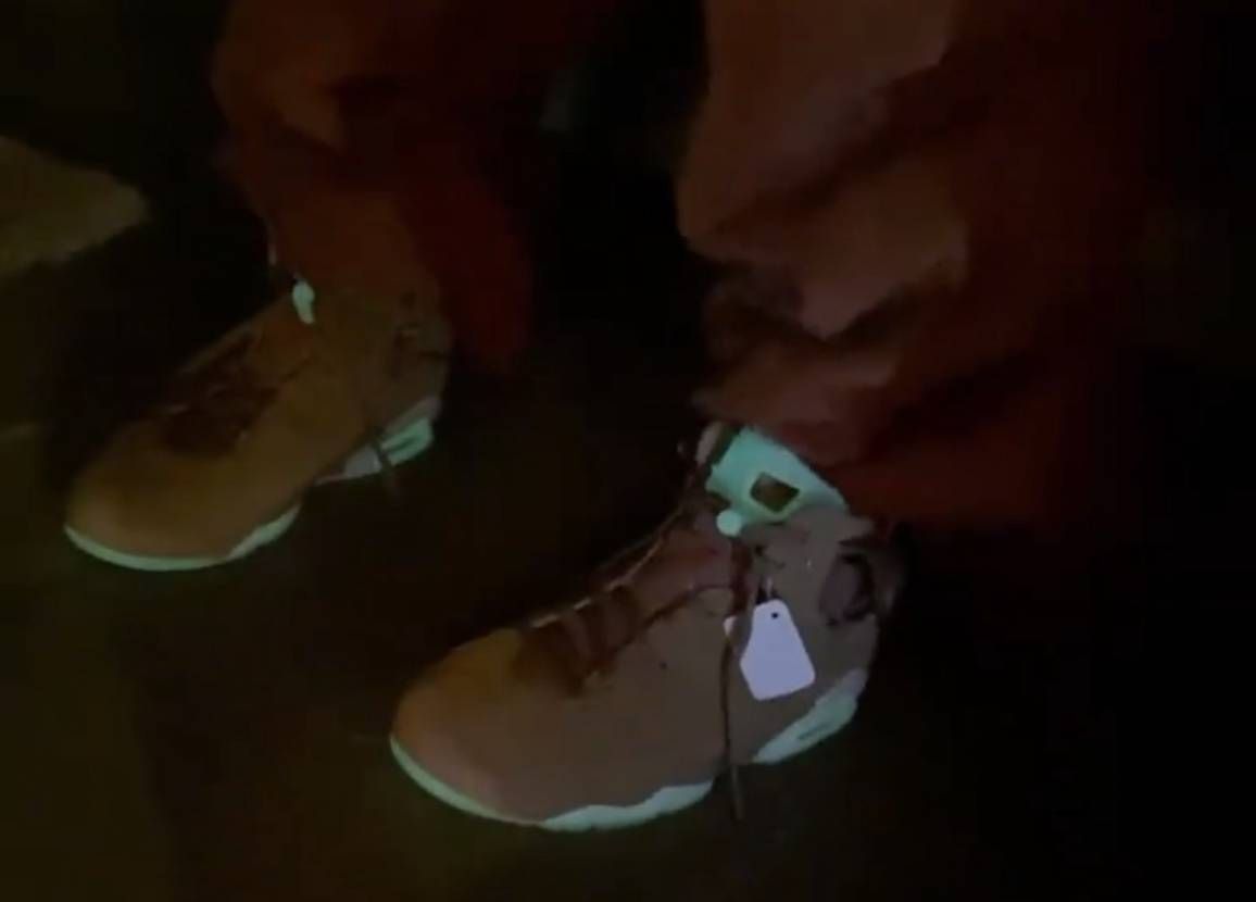 【スニダンで購入可】TRAVIS SCOTT × NIKE AIR JORDAN 6 "BRITISH KHAKI" 抽選/定価/販売店舗まとめ 39枚目