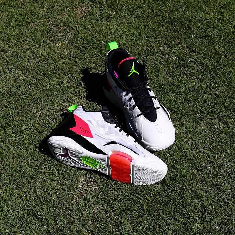 【販売リンクあり】9/10発売 NIKE WMNS AIR JORDAN ZOOM 92 "SAIL" 抽選/定価/販売店舗まとめ 2枚目