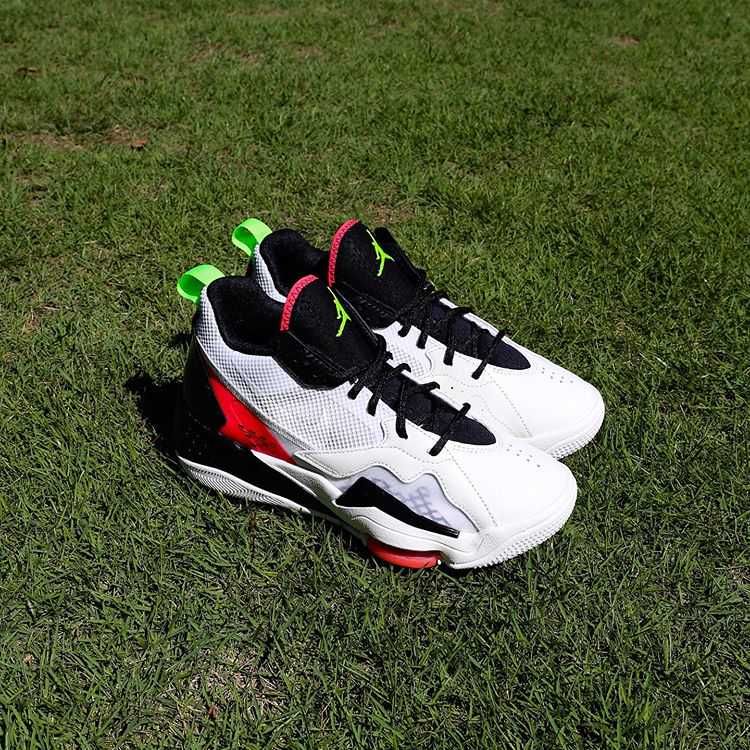 【販売リンクあり】9/10発売 NIKE WMNS AIR JORDAN ZOOM 92 "SAIL" 抽選/定価/販売店舗まとめ