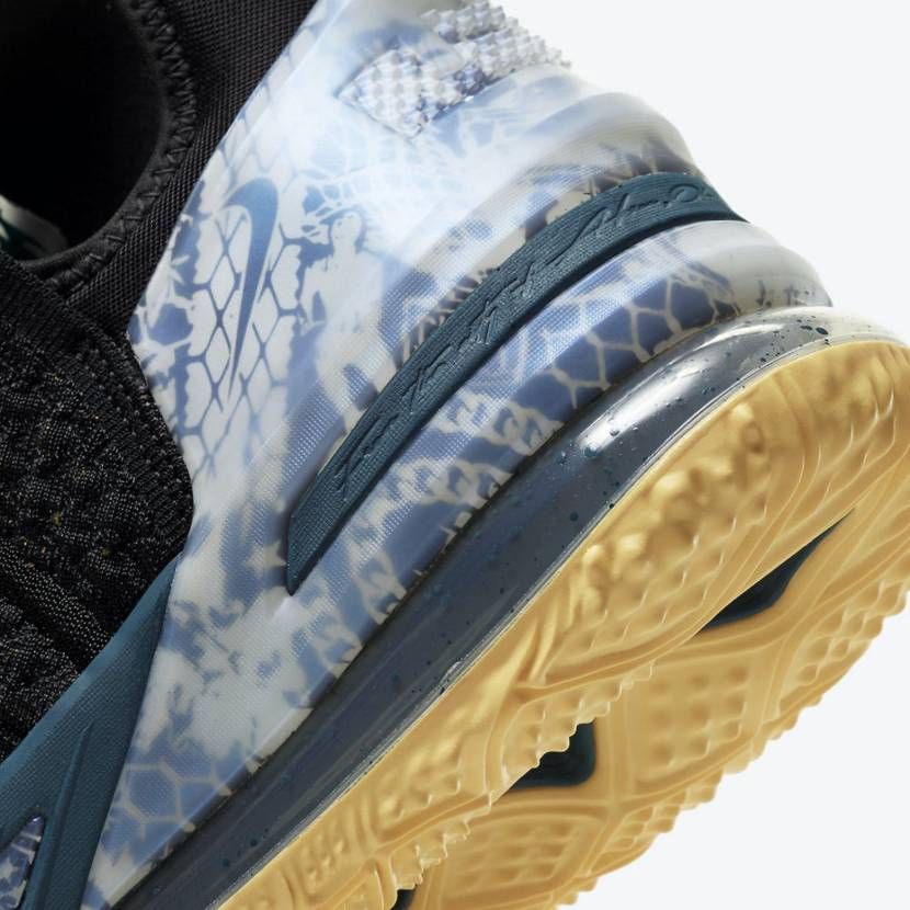 【スニダンで購入可】NIKE LEBRON 18 "REFLECTIONS" 抽選/定価/販売店舗まとめ 8枚目