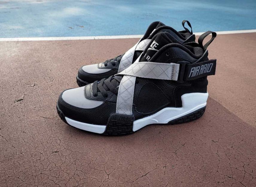 【販売リンクあり】9/30発売 NIKE AIR RAID BLACK/GREY-WHITE 抽選/定価/販売店舗まとめ