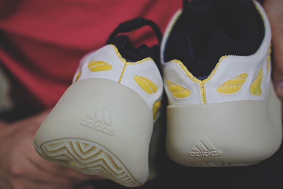 【スニダンで購入可】11/14発売 ADIDAS YEEZY 700 V3 ”SAFFLOWER” 抽選/定価/販売店舗まとめ 10枚目