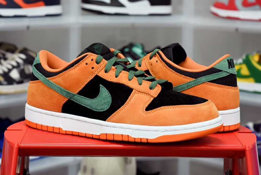 【11/19発売】NIKE DUNK LOW SP "CARMIC / UGLY DUCKLING PACK" 抽選/定価/販売店舗まとめ