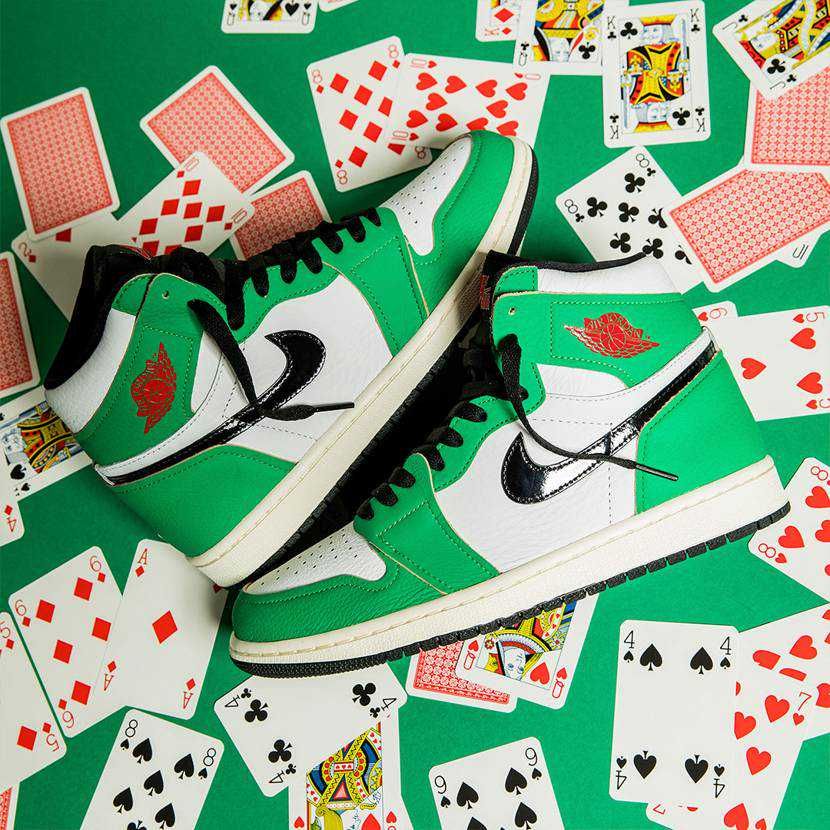 【スニダンで購入可】NIKE AIR JORDAN 1 HIGH OG LUCKY GREEN/WHITE-SAIL-BLACK  抽選/定価/販売店舗まとめ 1枚目