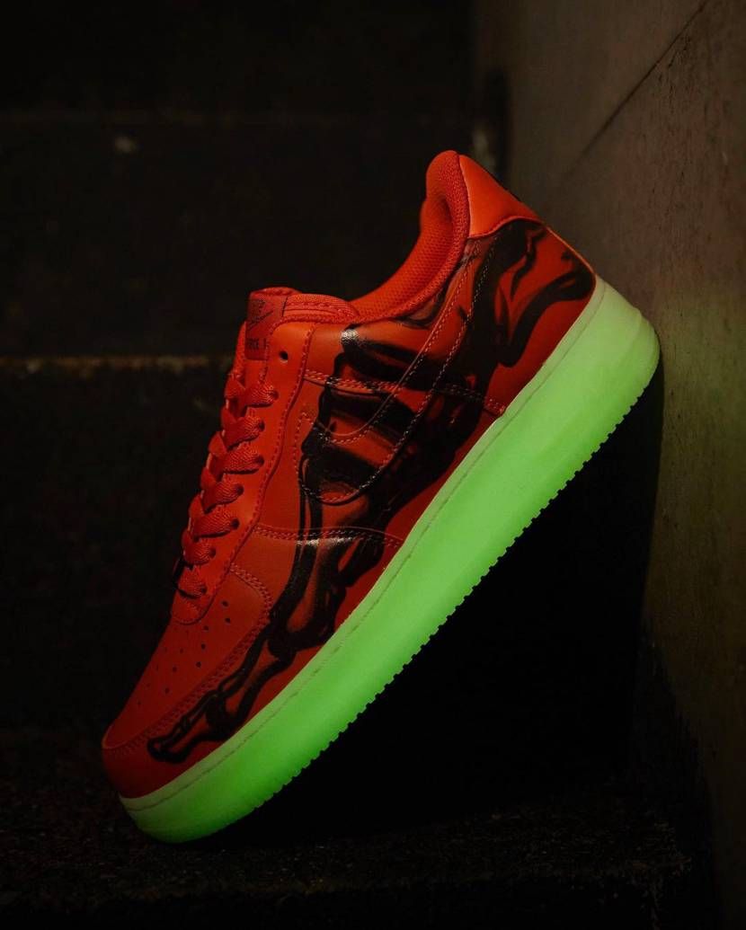 【スニダンで購入可】NIKE AIR FORCE 1 "ORANGE SKELTON" 抽選/定価/販売店舗まとめ 3枚目