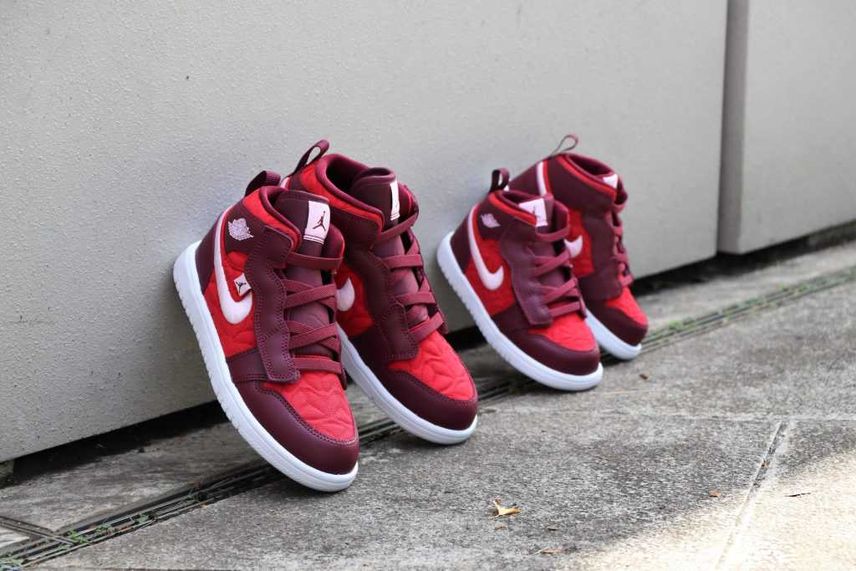 【スニダンで取扱中】11/1発売 NIKE AIR JORDAN 1 MID GS "RED QUILT” 抽選/定価/販売店舗まとめ