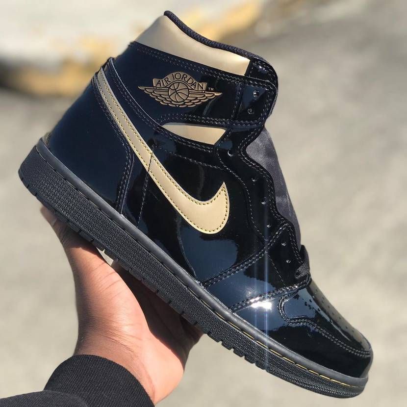 【スニダンで購入可】NIKE AIR JORDAN1 HIGH OG "BLACK/BLACK-METALLIC-GOLD" 抽選/定価/販売店舗まとめ 11枚目
