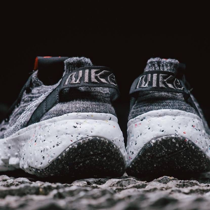 【スニダンで購入可】NIKE SPACE HIPPIE 04 "THIS IS TRASH" "IRON GREY" 抽選/定価/販売店舗まとめ 4枚目