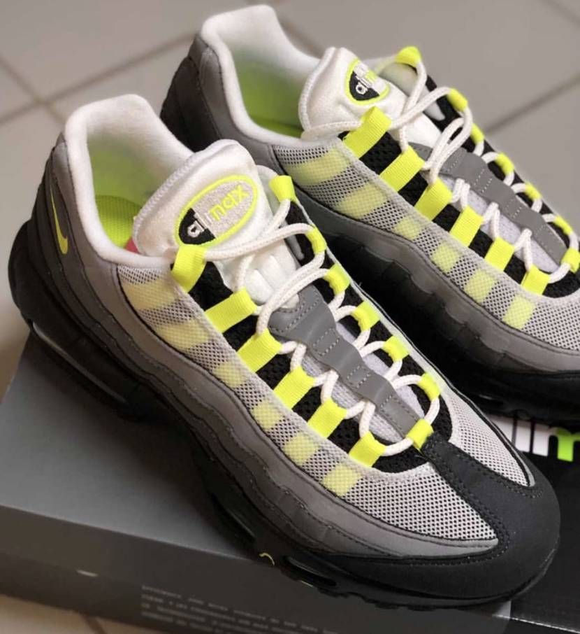 【スニダンで購入可】NIKE AIR MAX 95 OG "NEON YELLOW" 2020(ネオンイエロー/イエローグラデ) 抽選/定価/販売店舗まとめ 13枚目