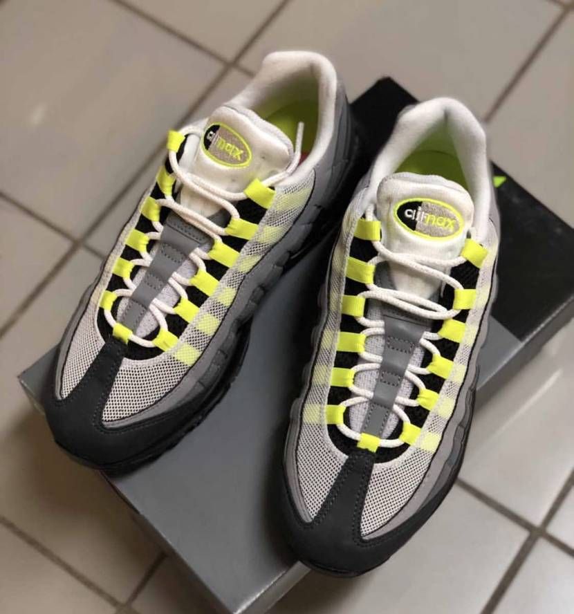 【スニダンで購入可】NIKE AIR MAX 95 OG "NEON YELLOW" 2020(ネオンイエロー/イエローグラデ) 抽選/定価/販売店舗まとめ 14枚目