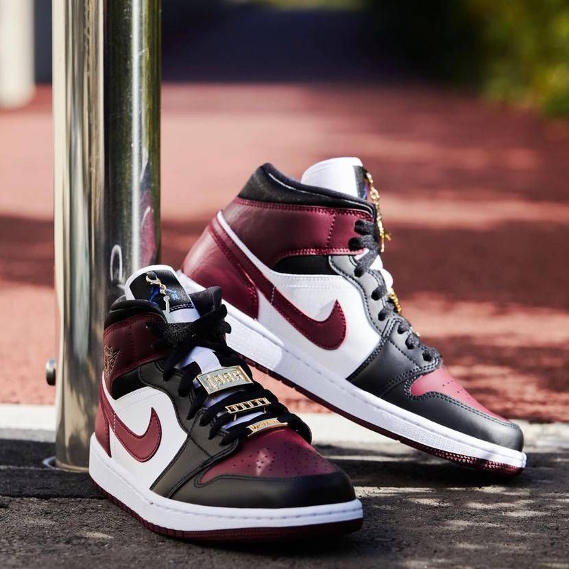 【スニダンで購入可】NIKE WMNS AIR JORDAN 1 "DARK BEETROOT" 2TYPES 抽選/定価/販売店舗まとめ 2枚目