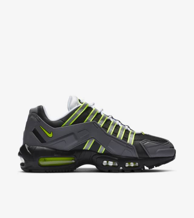 【スニダンで購入可】NIKE AIR MAX 95 NDSTRKT "NEON YELLOW" 抽選/定価/販売店舗まとめ 4枚目