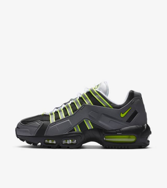【スニダンで購入可】NIKE AIR MAX 95 NDSTRKT "NEON YELLOW" 抽選/定価/販売店舗まとめ 3枚目
