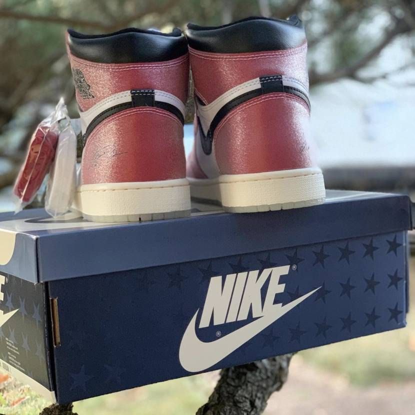 【スニダンで購入可】2/11発売 TROPHY ROOM × NIKE AIR JORDAN 1 "CHICAGO " 抽選/定価/販売店舗まとめ 32枚目