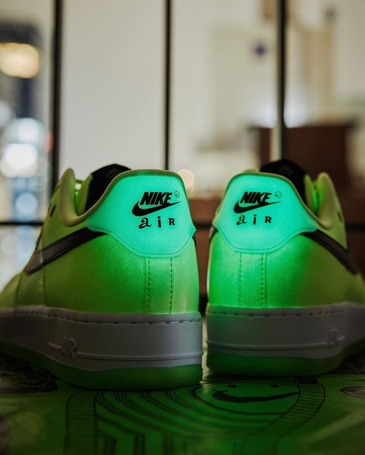 【スニダンで購入可】NIKE WMNS AIR FORCE 1 '07 LX 2COLORS 定価/販売店舗まとめ 8枚目