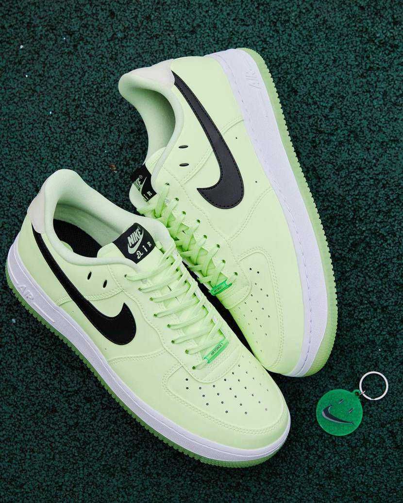 【スニダンで購入可】NIKE WMNS AIR FORCE 1 '07 LX 2COLORS 定価/販売店舗まとめ 5枚目