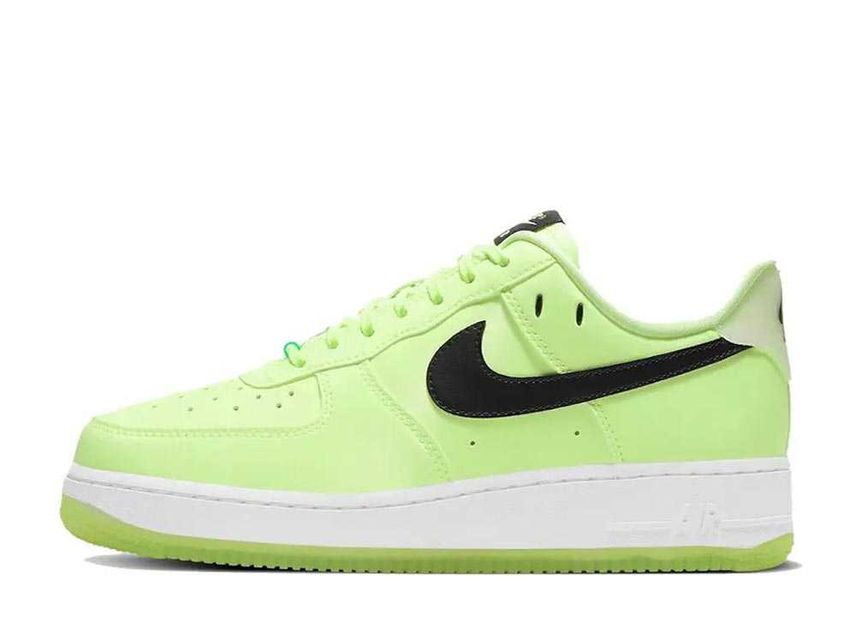 ナイキ ウィメンズ エアフォース1 ロー '07 LX "ベアリーボルト/ブラック/ホワイト"