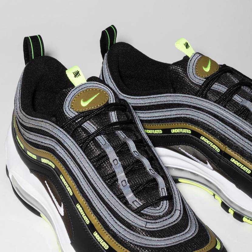 【スニダンで購入可】UNDEFEATED × NIKE AIR MAX 97 3COLORS 抽選/定価/販売店舗まとめ 4枚目