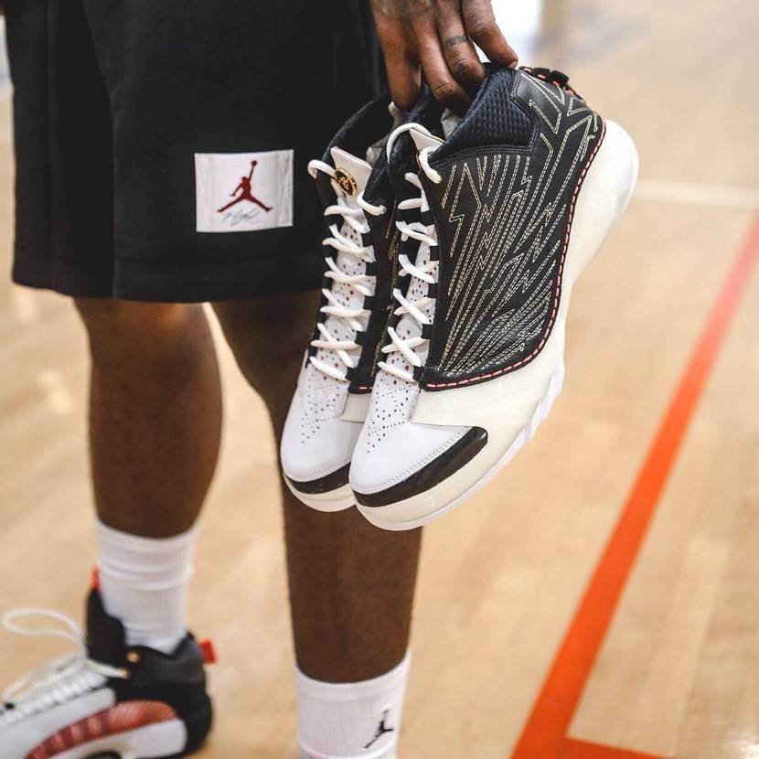 【スニダンで購入可】TITAN × NIKE AIR JORDAN 23 抽選/定価/販売店舗まとめ 2枚目