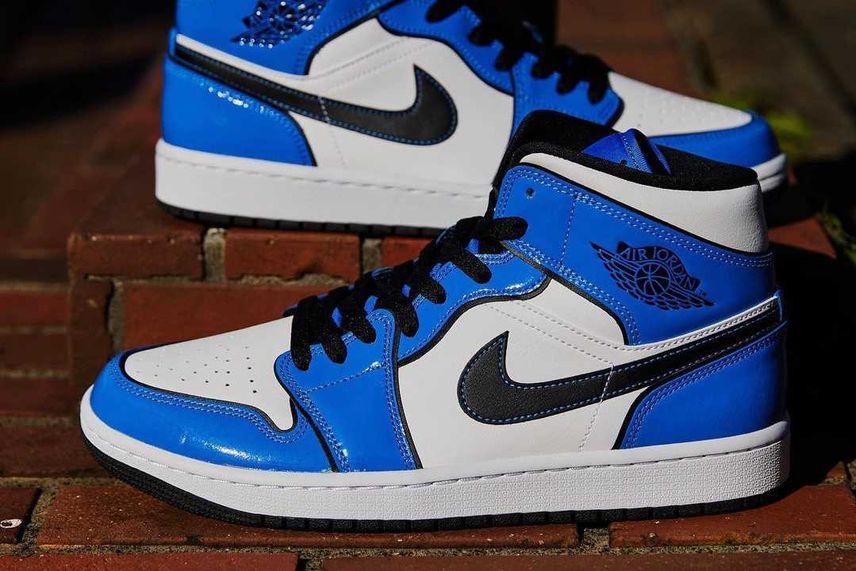 【スニダンで購入可】NIKE AIR JORDAN 1 MID "SIGNAL BLUE" 抽選/定価/販売店舗まとめ