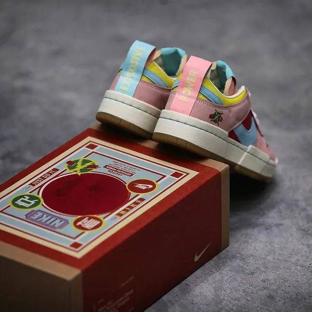 【スニダンで購入可】NIKE WMNS DUNK LOW DISRUPT "FIRECRACKER" (CHINESE NEW YEAR) 抽選/定価/販売店舗まとめ 3枚目