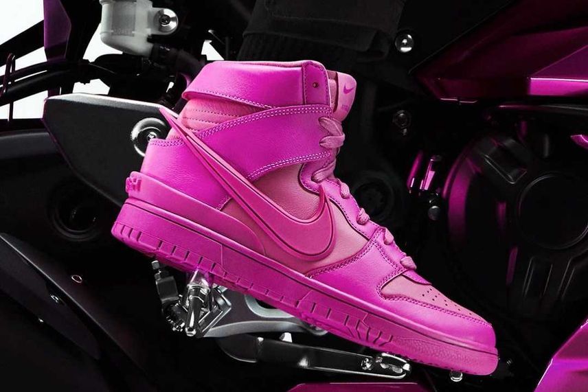 ナイキAMBUSH AMBUSH × Nike Dunk High