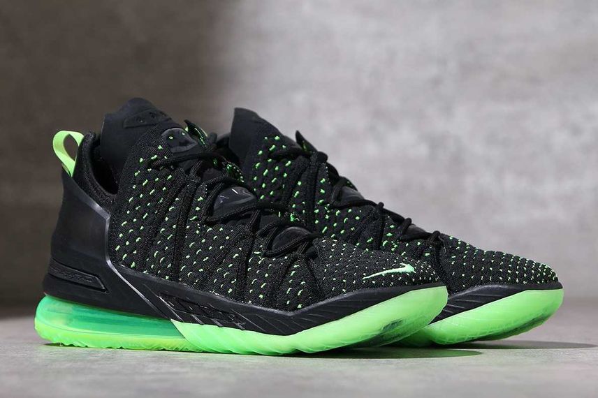 【スニダンで購入可】NIKE LEBRON XVIII "DUNKMAN" 抽選/定価/販売店舗まとめ