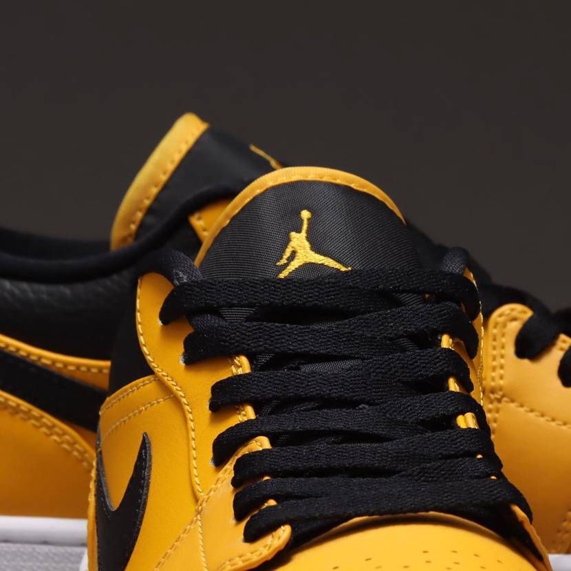 【スニダンで購入可】NIKE AIR JORDAN 1 "UNIVERSITY GOLD" 2TYPE 抽選/定価/販売店舗まとめ 6枚目